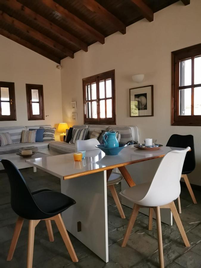 Villa Christina Karfás Esterno foto